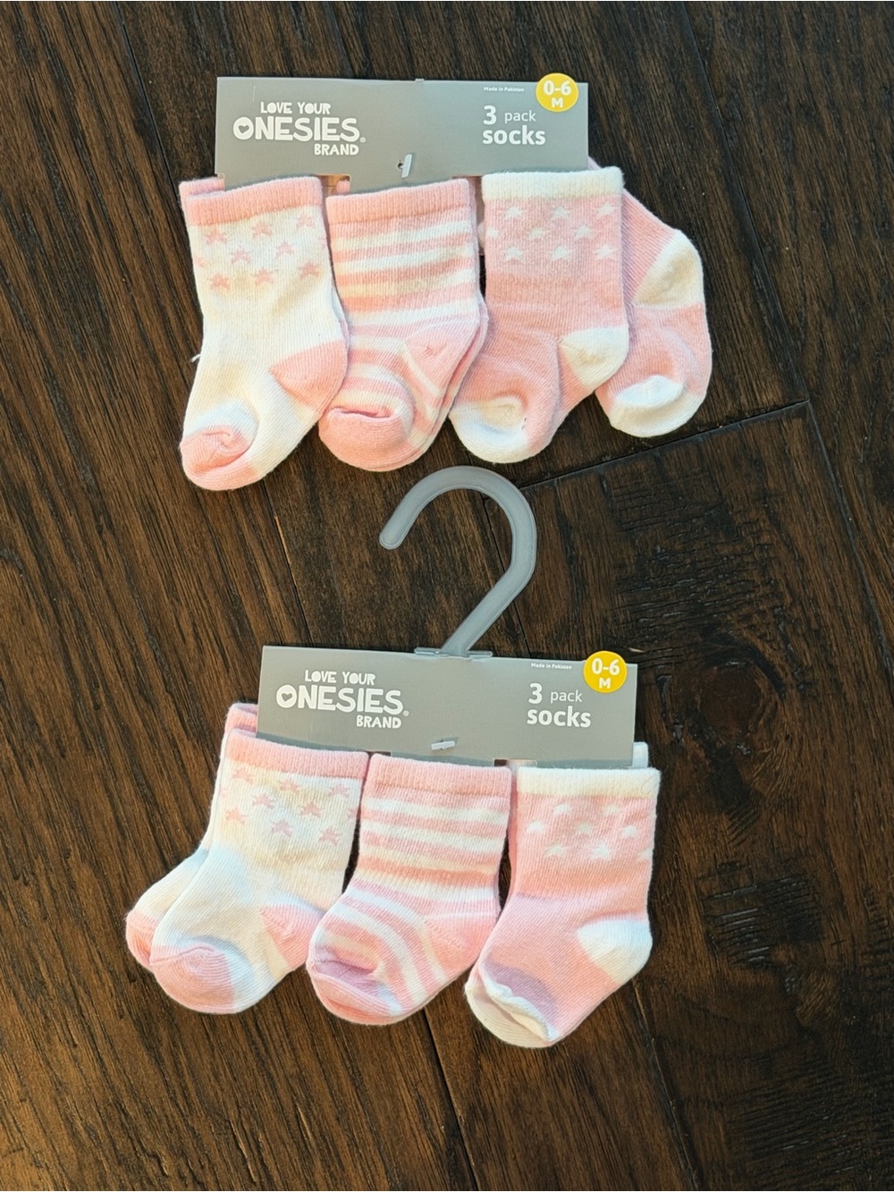 Love your onesies brand by Gerber socks set 0-6 months baby nwt pink white stars